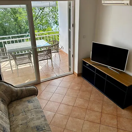 Vera Apartment